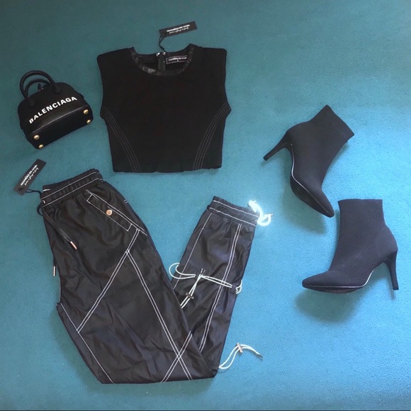 Classy Chic Black Pointed Toe Comfortable Stiletto Ankle Sock Boots Booties - Picture 2 of 10